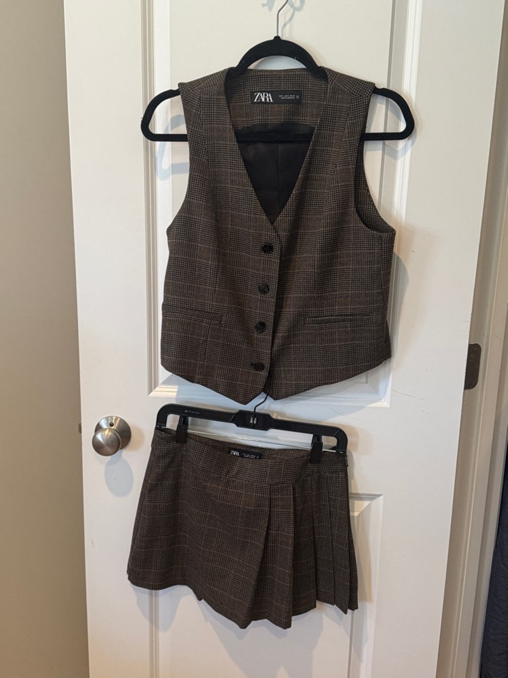 Zara Brown & Black Plaid Tailored Vest and Pleated Mini Skort Set - Picture 2 of 5